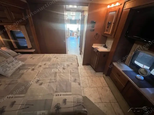2011 Tiffin Allegro Red 36QSA photo 34