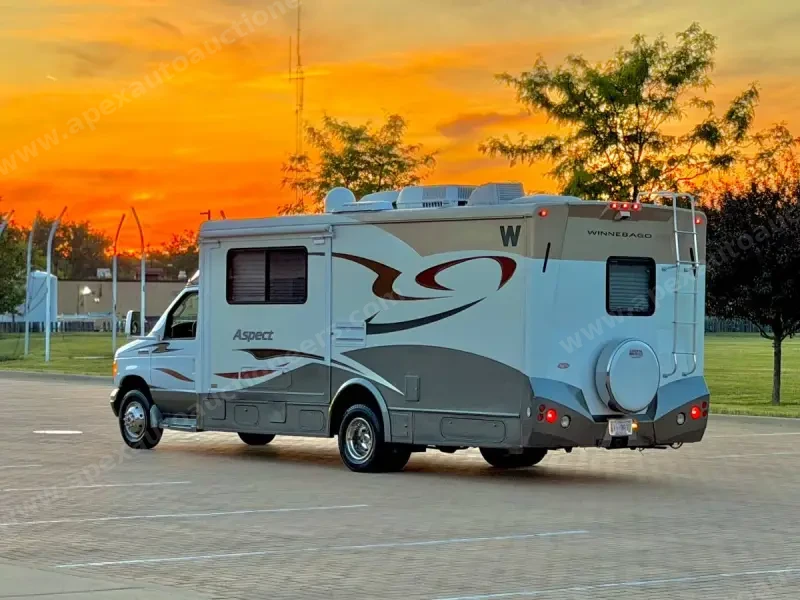 2007 Winnebago Aspect 26A photo 19