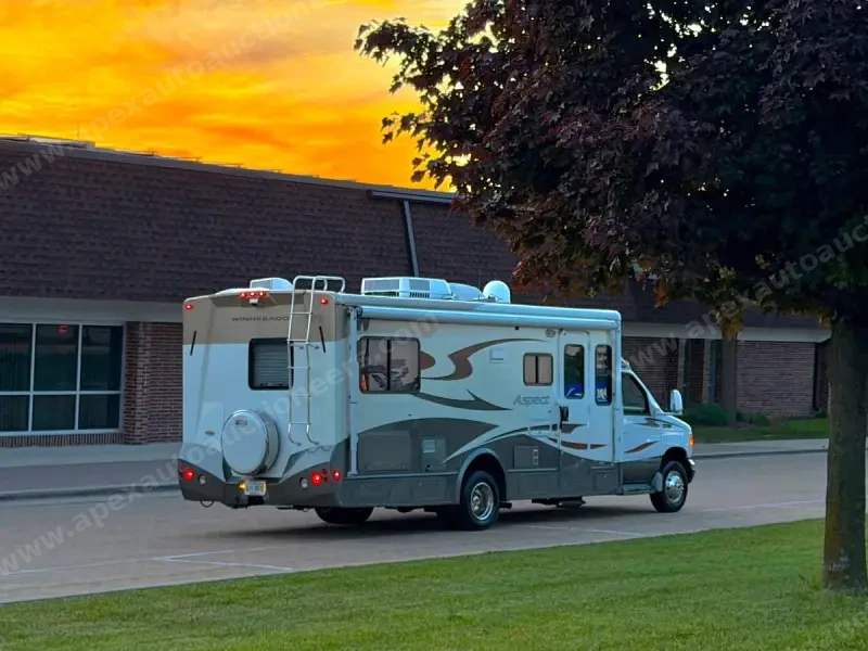 2007 Winnebago Aspect 26A photo 18