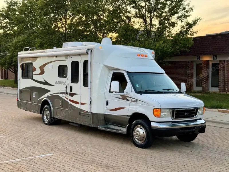 2007 Winnebago Aspect 26A photo 22