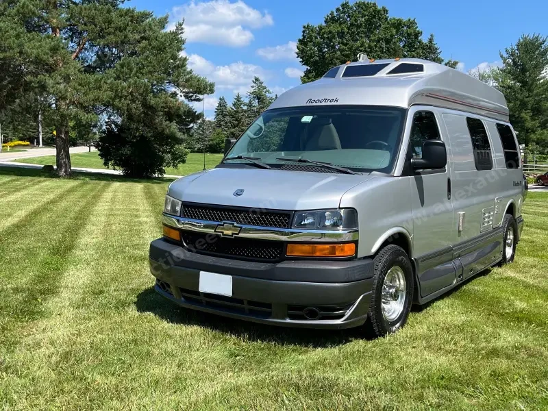 2009 Roadtrek 190 Popular photo 8