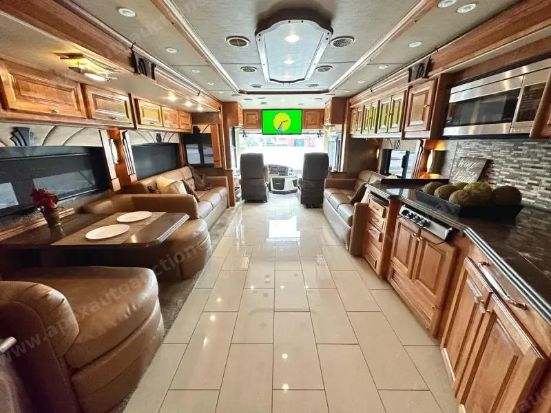 2015 Tiffin Phaeton 40QBH photo 20