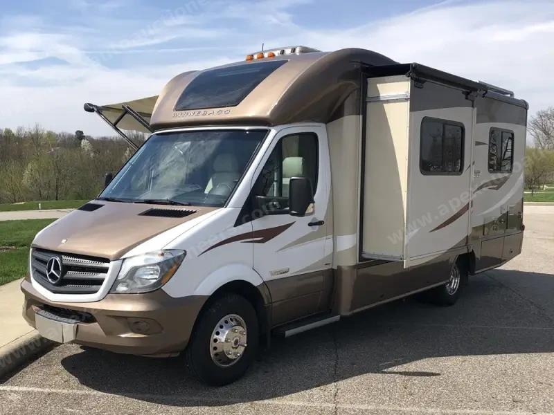 2015 Winnebago View Profile 24V photo 26