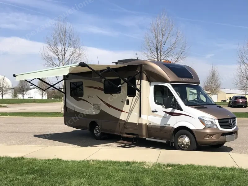 2015 Winnebago View Profile 24V photo 1