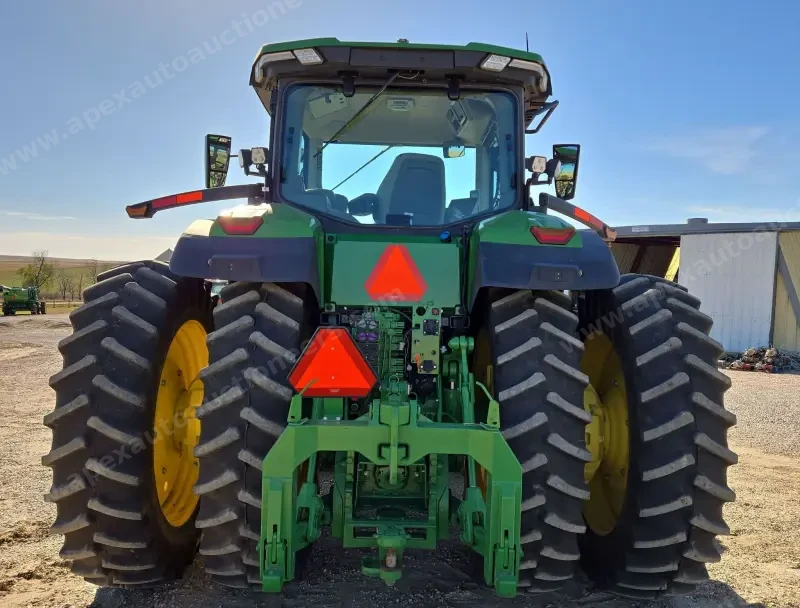 2020 John Deere 8R 310 photo 6