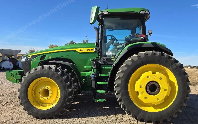 2020 John Deere 8R 310 photo 8