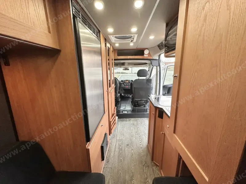 2017 Roadtrek Zion photo 22