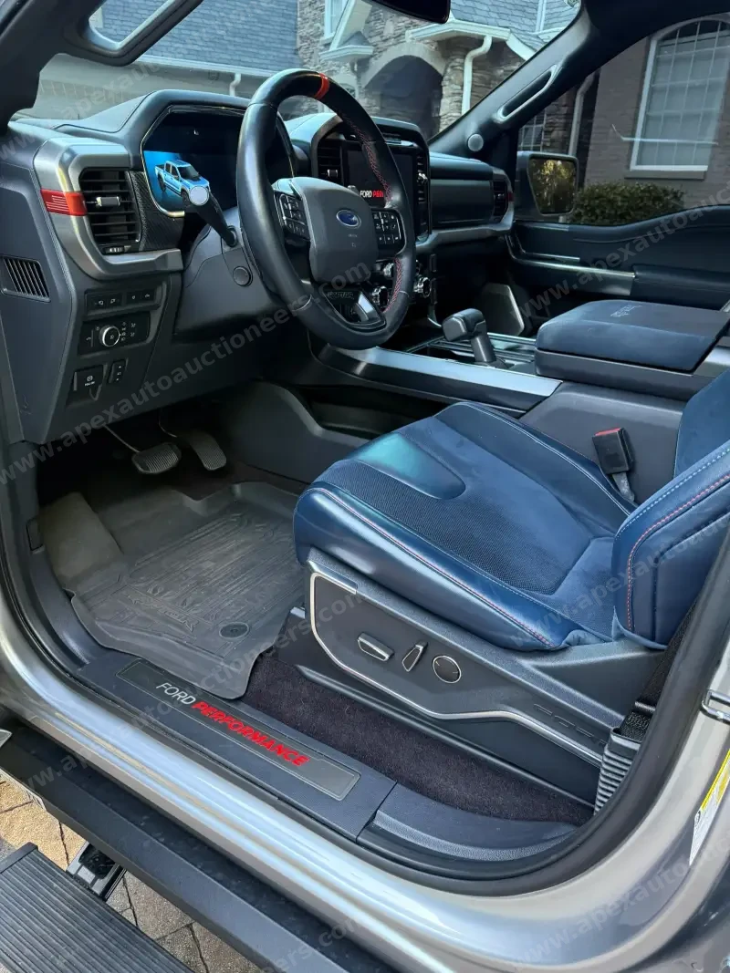 2021 Ford F150 SuperCrew Cab Raptor photo 25