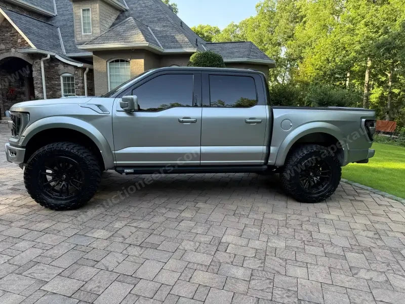2021 Ford F150 SuperCrew Cab Raptor photo 4