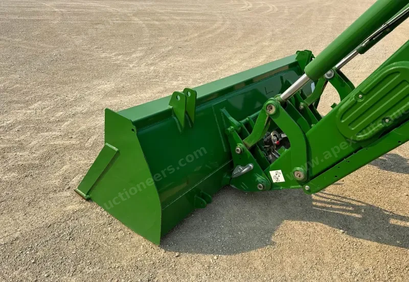 2020 John Deere 6155M photo 10