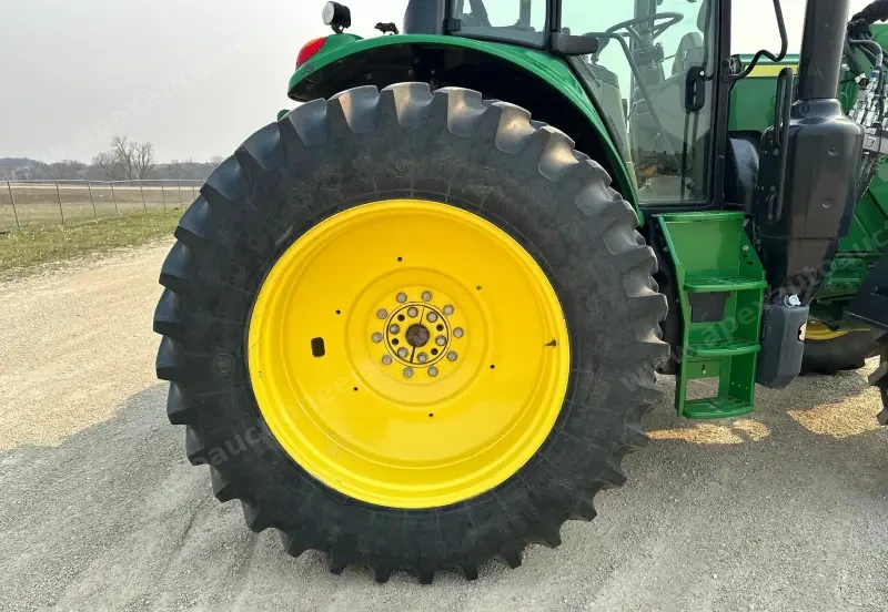 2020 John Deere 6155M photo 70