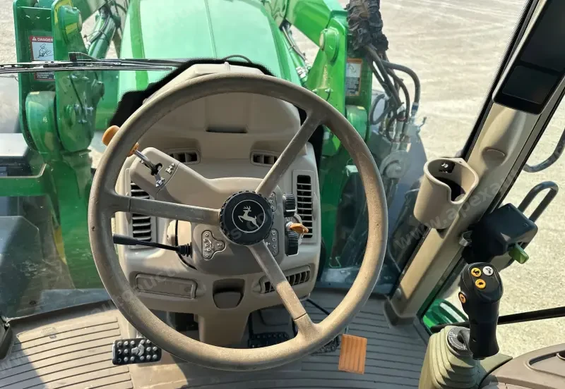 2020 John Deere 6155M photo 41