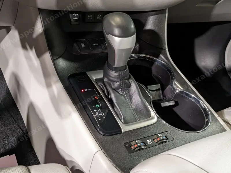 2018 Toyota Highlander Limited photo 8