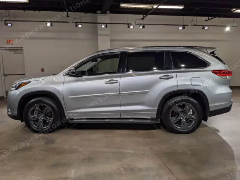 2018 Toyota Highlander Limited photo 31