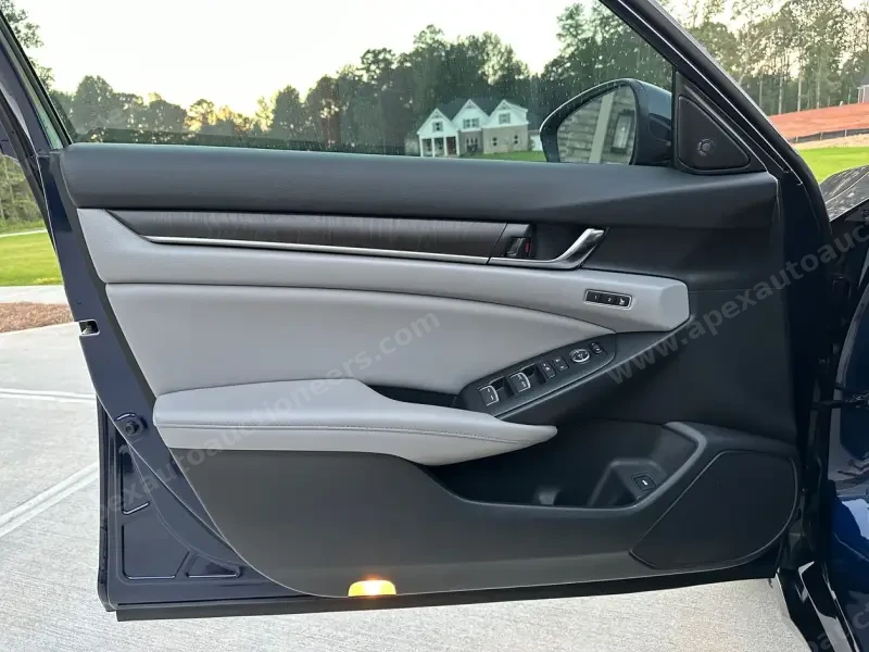 2020 Honda Accord Sport photo 12