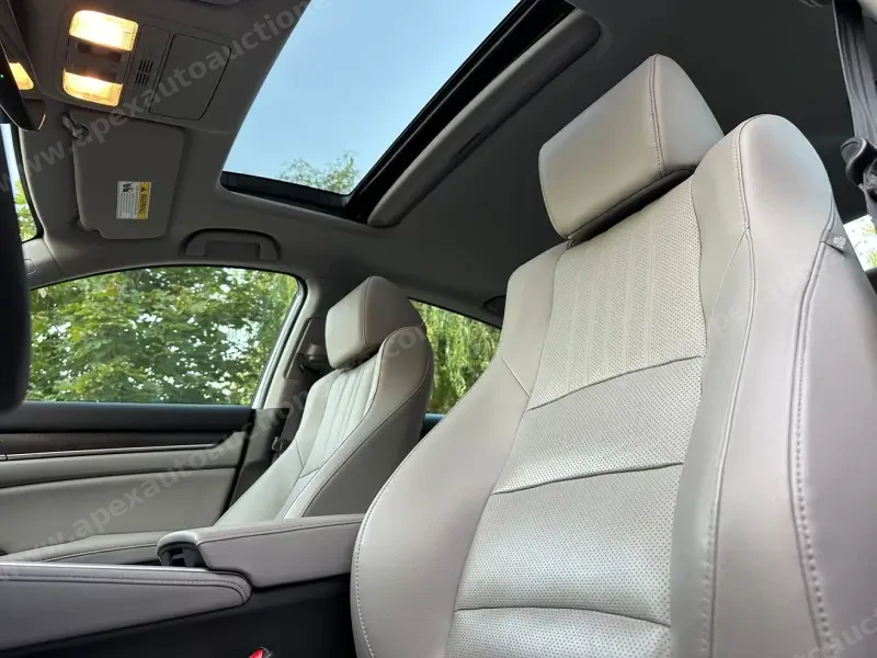 2018 Honda Accord EX-L photo 21