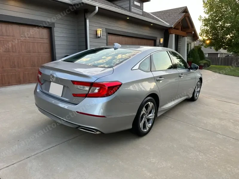 2018 Honda Accord EX-L photo 2